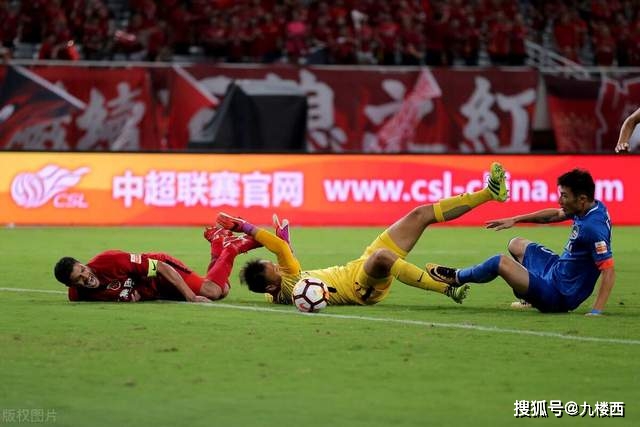 TA：如果放弃追逐阿尔瓦雷斯，巴萨今夏可能不会再有其他引援